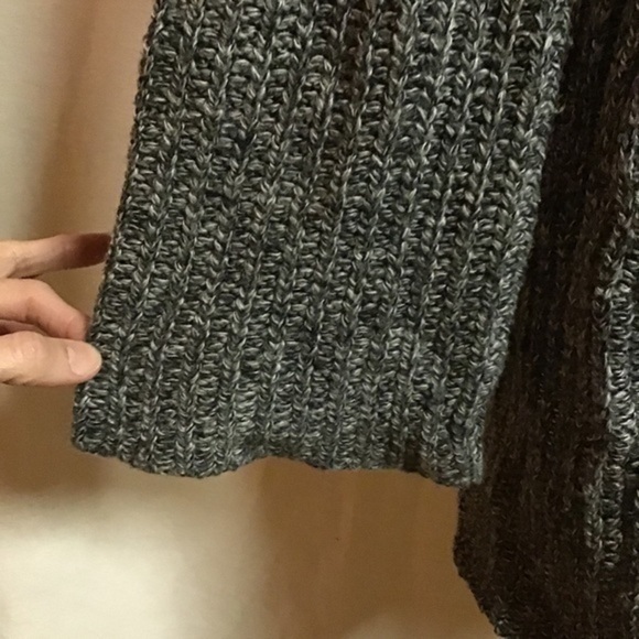 Vtg Gray Y2K hippie boho bell sleeve sweater - Picture 12 of 15